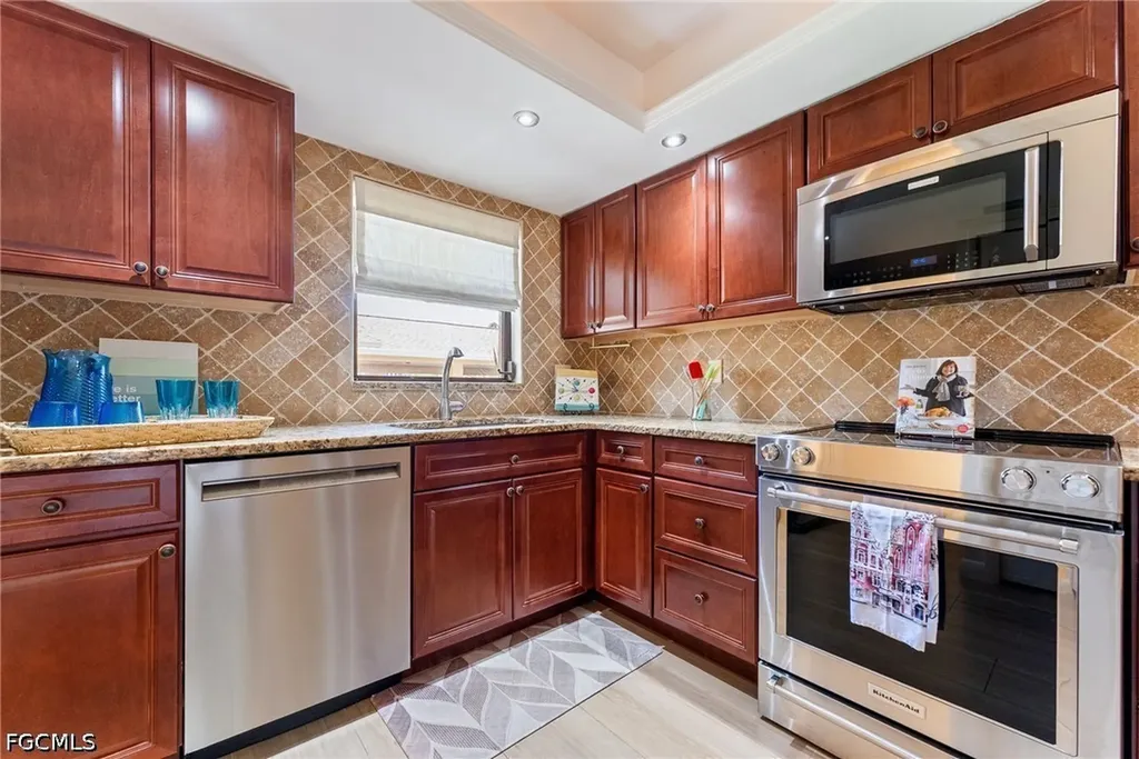 15350 Moonraker Court North Fort Myers FL 33917