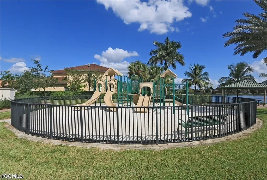 17007 Tremont Street Fort Myers FL 33908