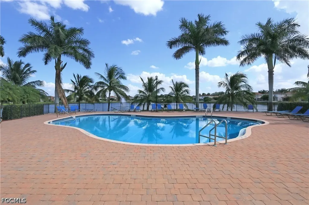 17007 Tremont Street Fort Myers FL 33908