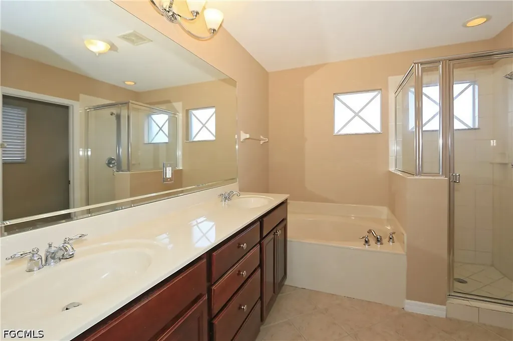 17007 Tremont Street Fort Myers FL 33908