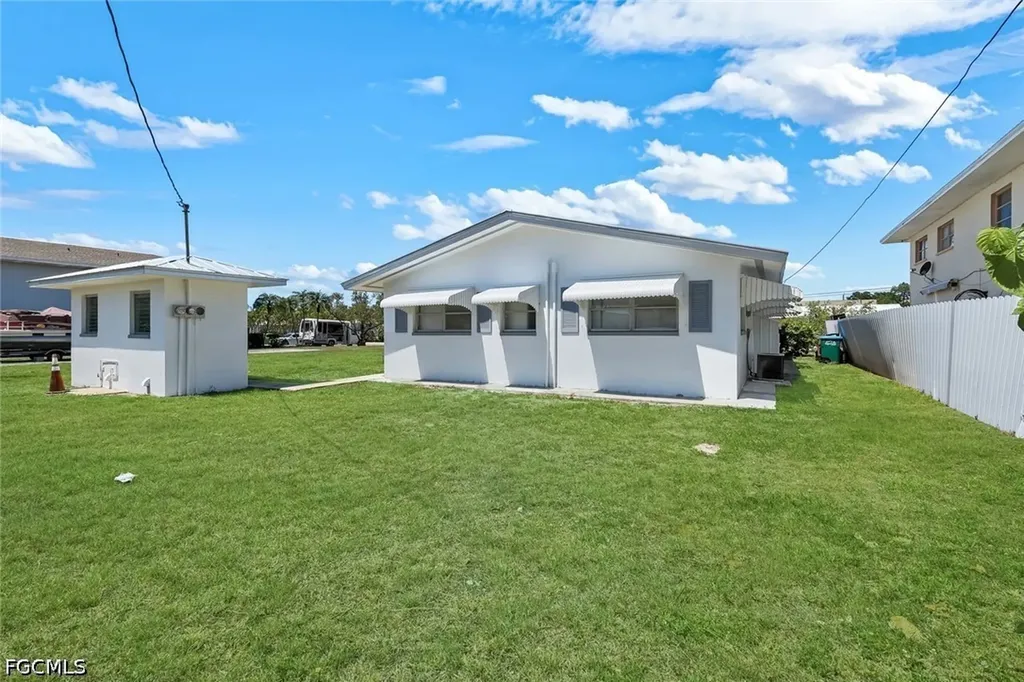 4905 Viceroy Street Cape Coral FL 33904