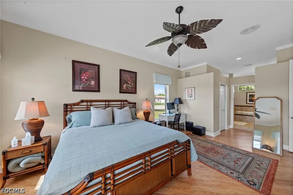 3733 SE 12th Place Cape Coral FL 33904