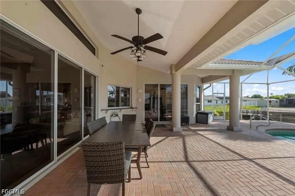 3733 SE 12th Place Cape Coral FL 33904