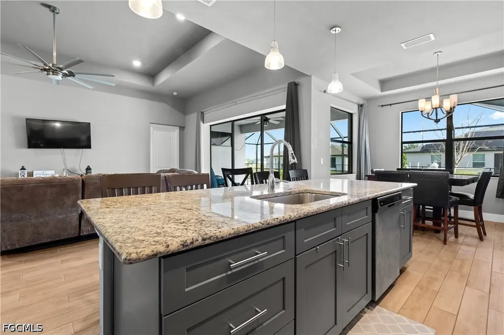 1233 NW 18th Street Cape Coral FL 33993
