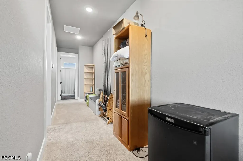 1233 NW 18th Street Cape Coral FL 33993
