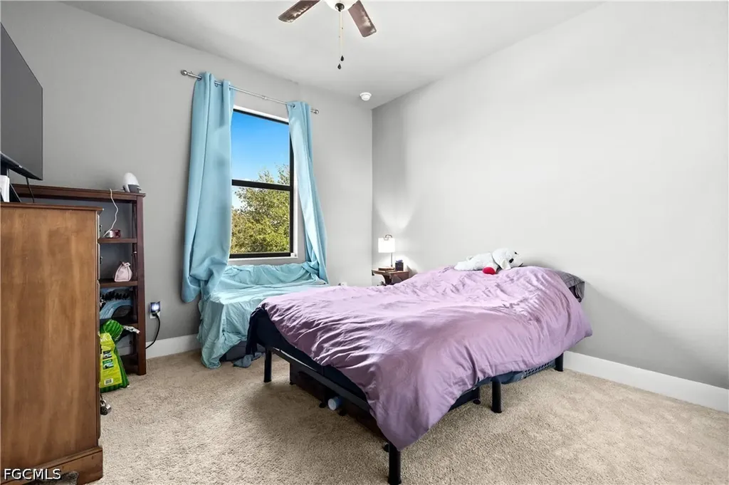 1233 NW 18th Street Cape Coral FL 33993