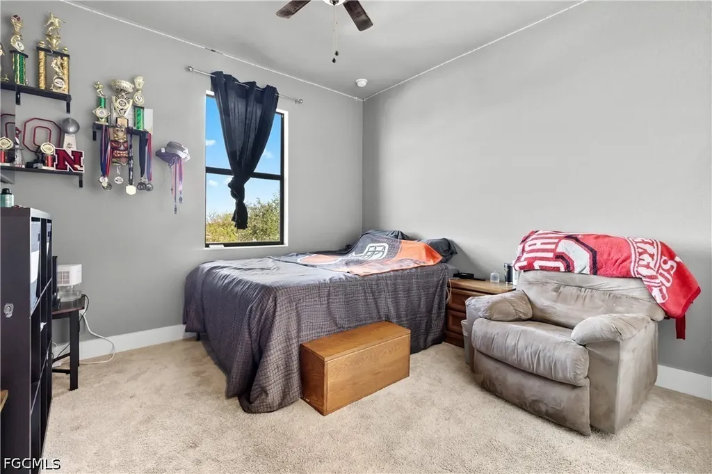 1233 NW 18th Street Cape Coral FL 33993