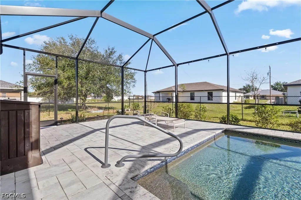 1233 NW 18th Street Cape Coral FL 33993