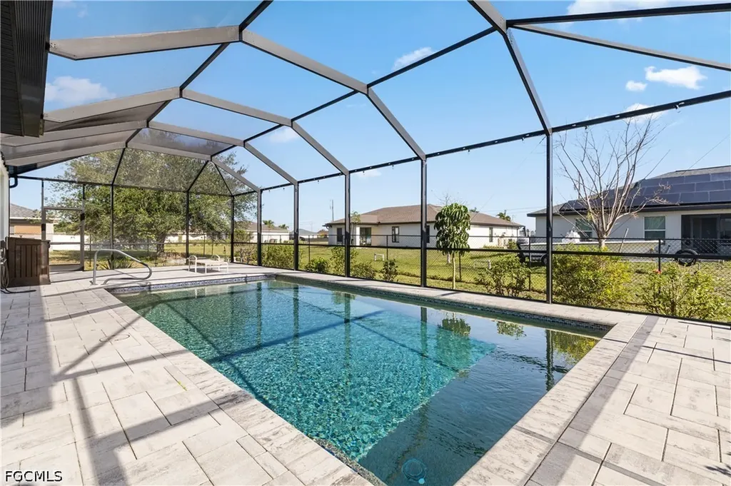 1233 NW 18th Street Cape Coral FL 33993