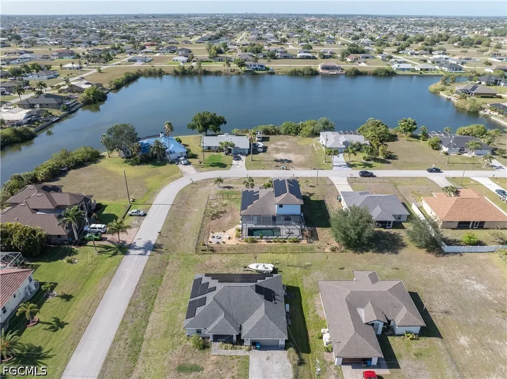 1233 NW 18th Street Cape Coral FL 33993