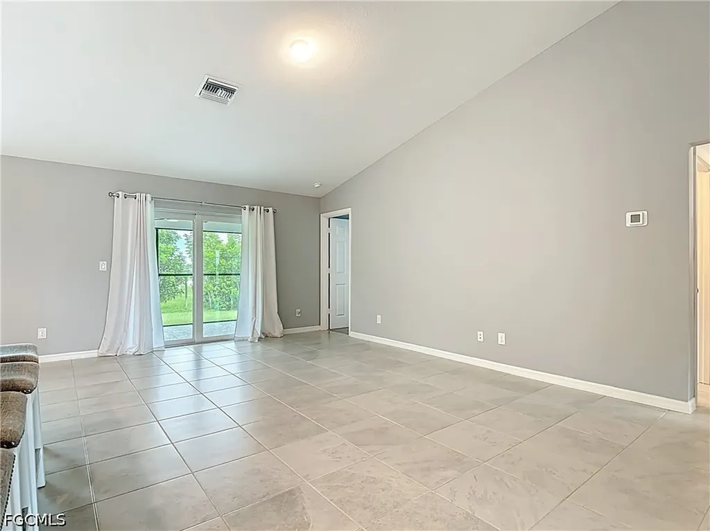 4101 NE 15th Avenue Cape Coral FL 33909
