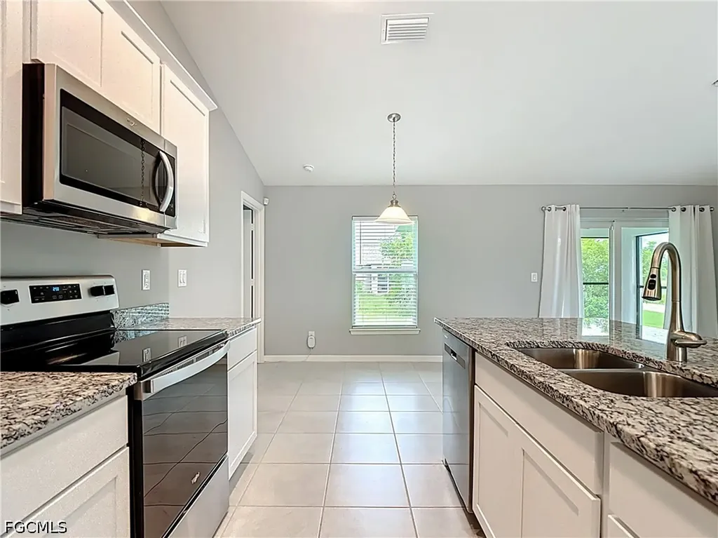 4101 NE 15th Avenue Cape Coral FL 33909