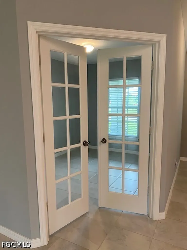 4101 NE 15th Avenue Cape Coral FL 33909