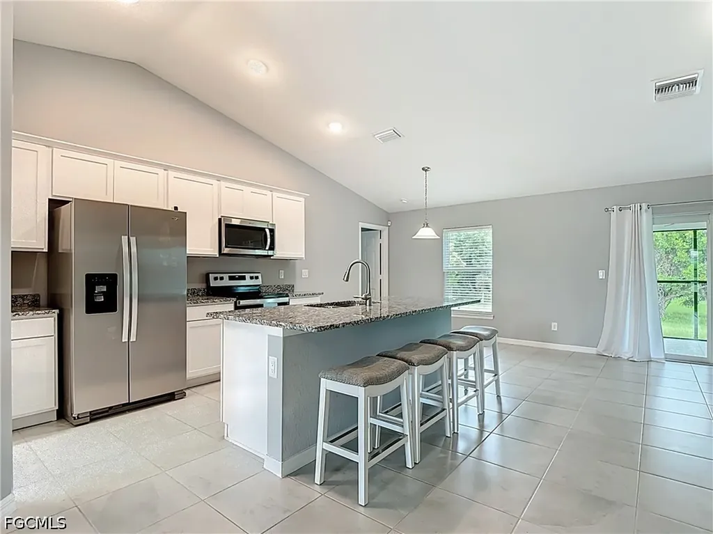 4101 NE 15th Avenue Cape Coral FL 33909