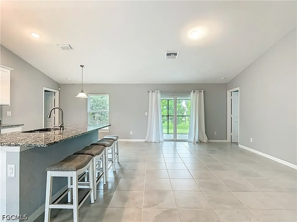 4101 NE 15th Avenue Cape Coral FL 33909