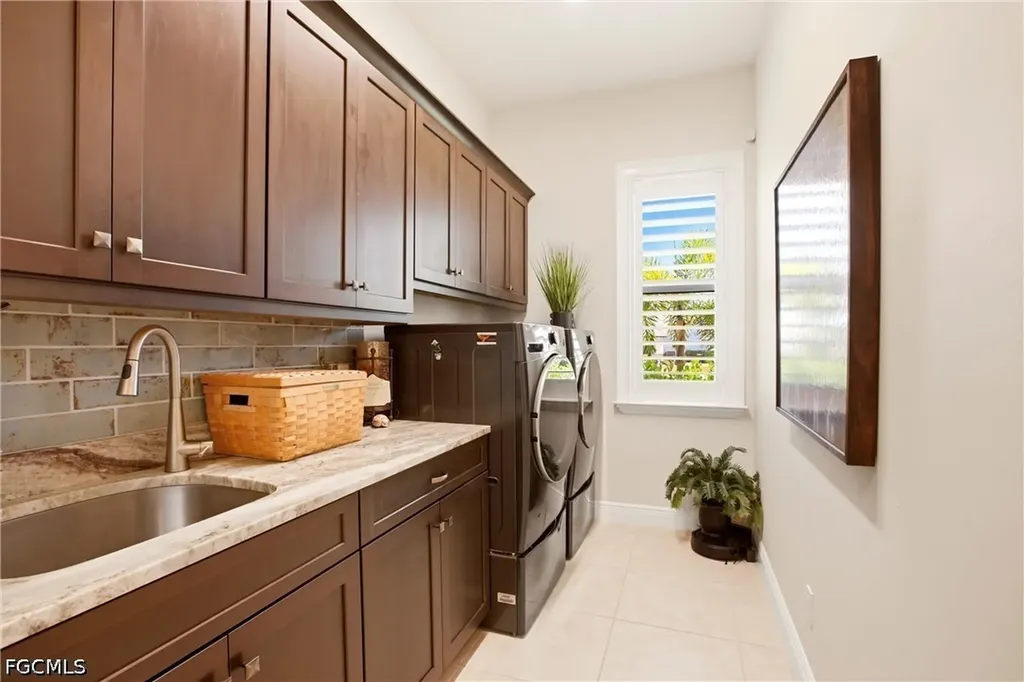 3100 Surfside Boulevard Cape Coral FL 33914
