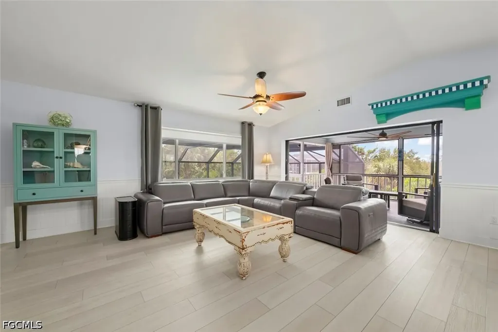 589 Rabbit Road Sanibel FL 33957
