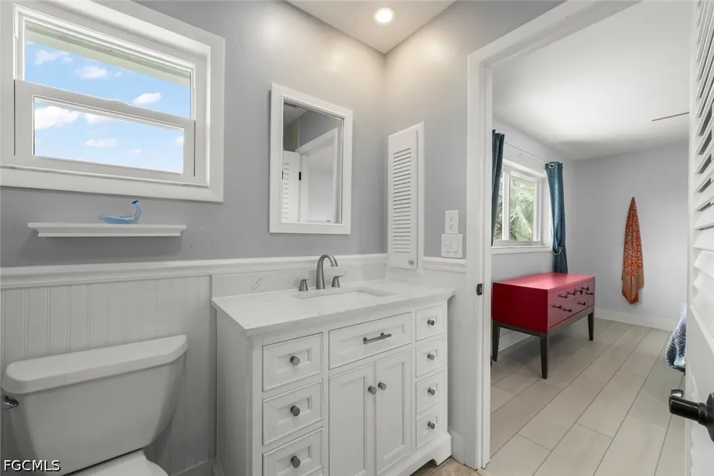 589 Rabbit Road Sanibel FL 33957