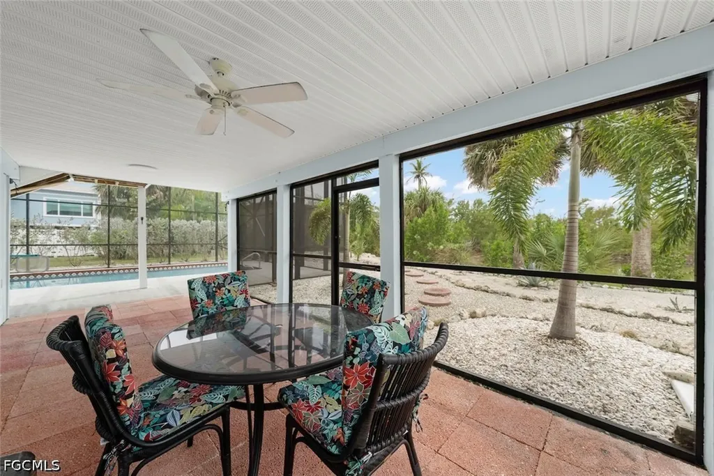 589 Rabbit Road Sanibel FL 33957