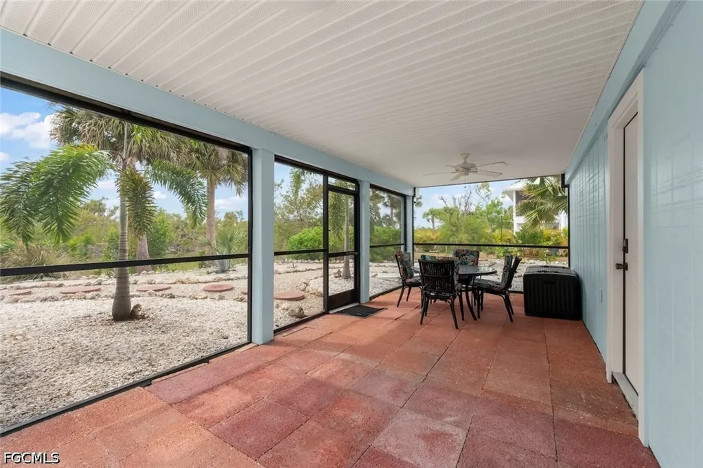 589 Rabbit Road Sanibel FL 33957