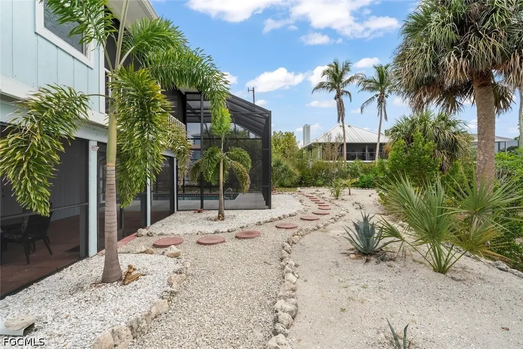 589 Rabbit Road Sanibel FL 33957