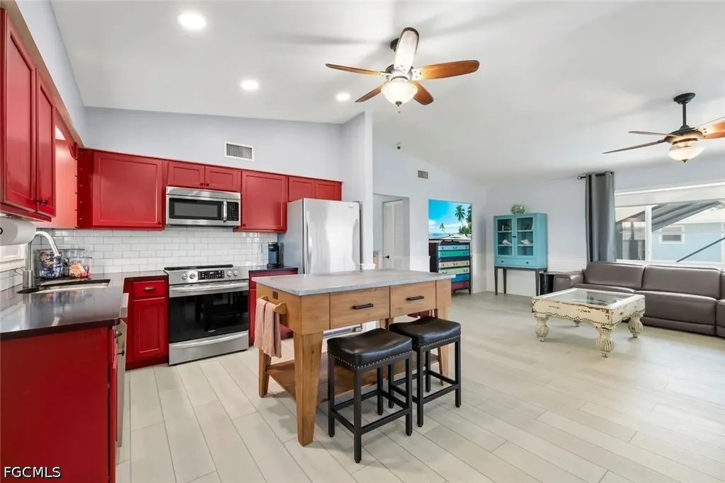 589 Rabbit Road Sanibel FL 33957