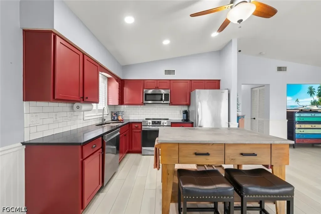 589 Rabbit Road Sanibel FL 33957