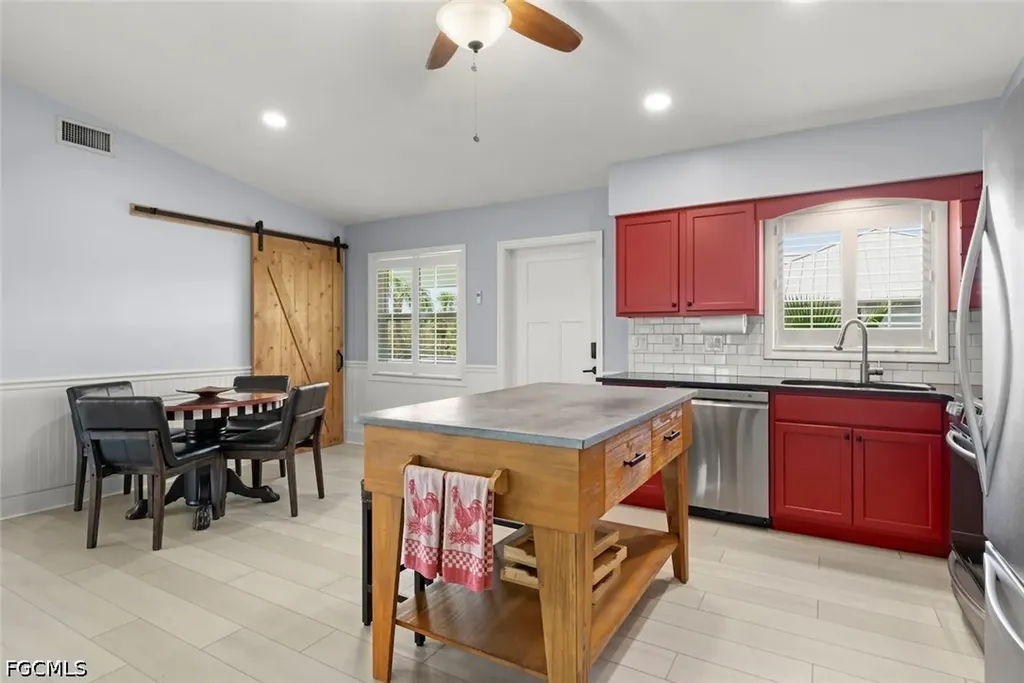 589 Rabbit Road Sanibel FL 33957