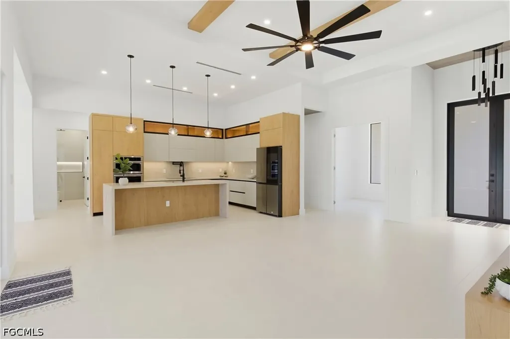 2739 SW 42nd Lane Cape Coral FL 33914