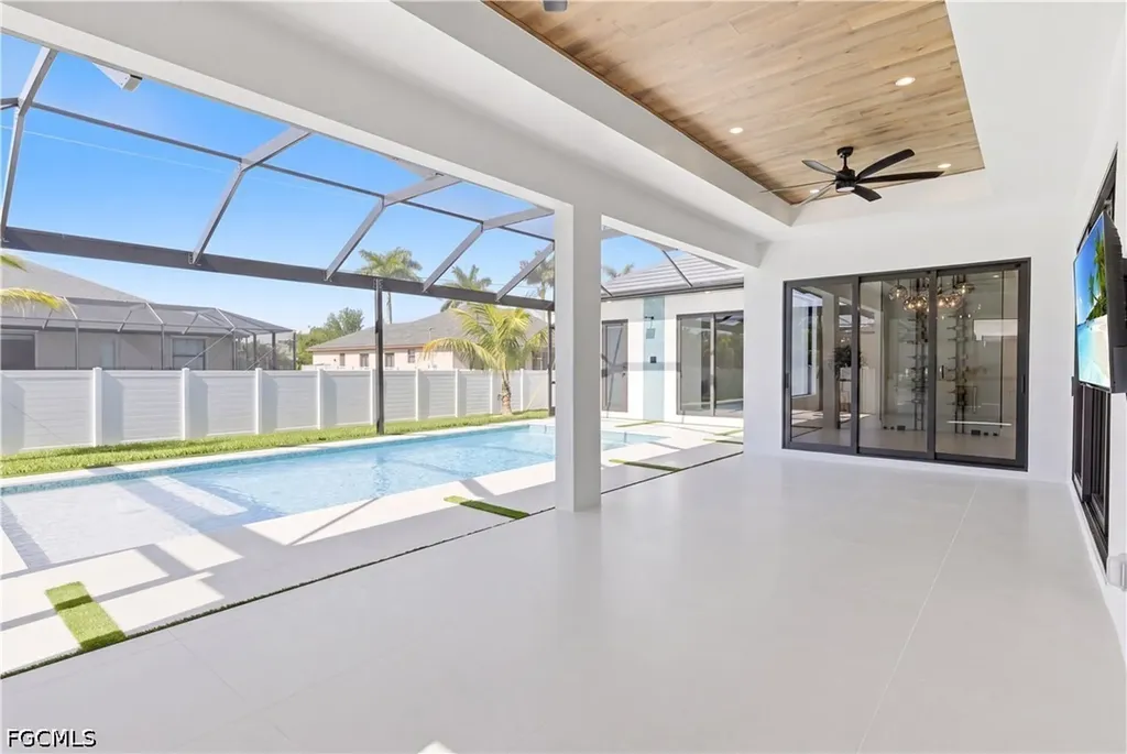 2739 SW 42nd Lane Cape Coral FL 33914