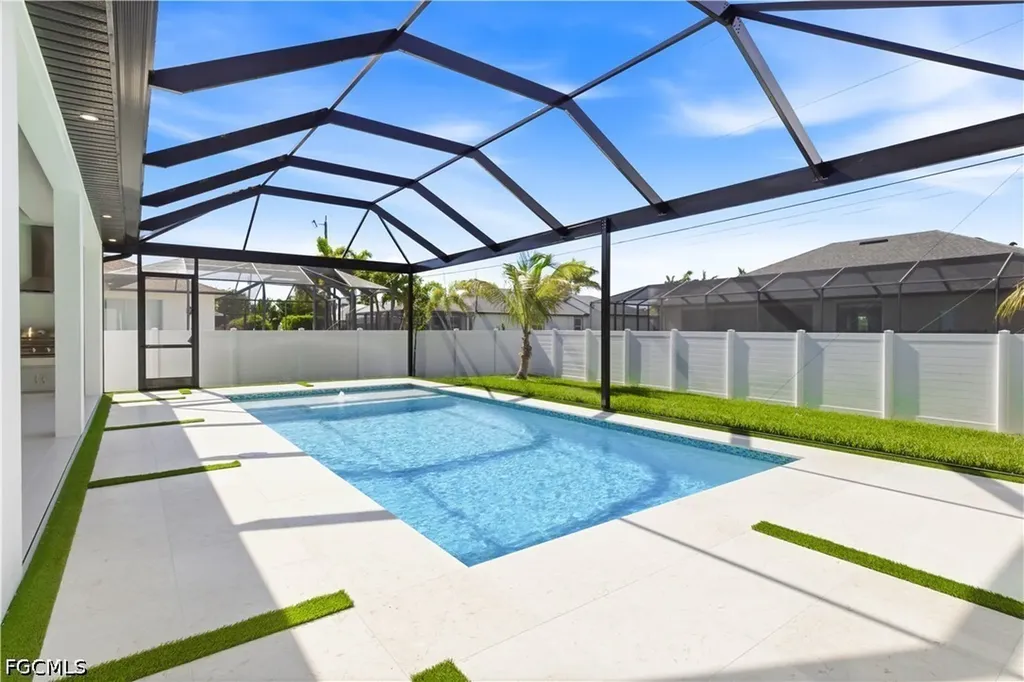 2739 SW 42nd Lane Cape Coral FL 33914