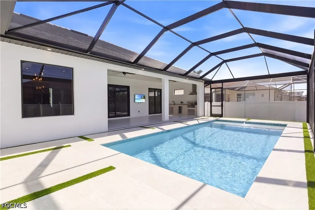 2739 SW 42nd Lane Cape Coral FL 33914