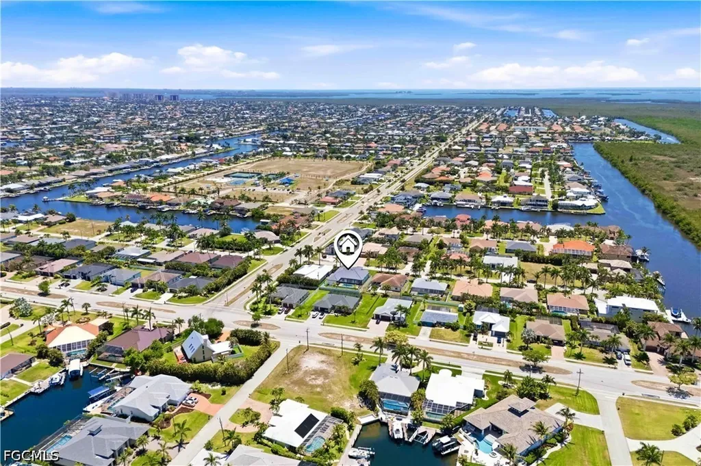 2739 SW 42nd Lane Cape Coral FL 33914