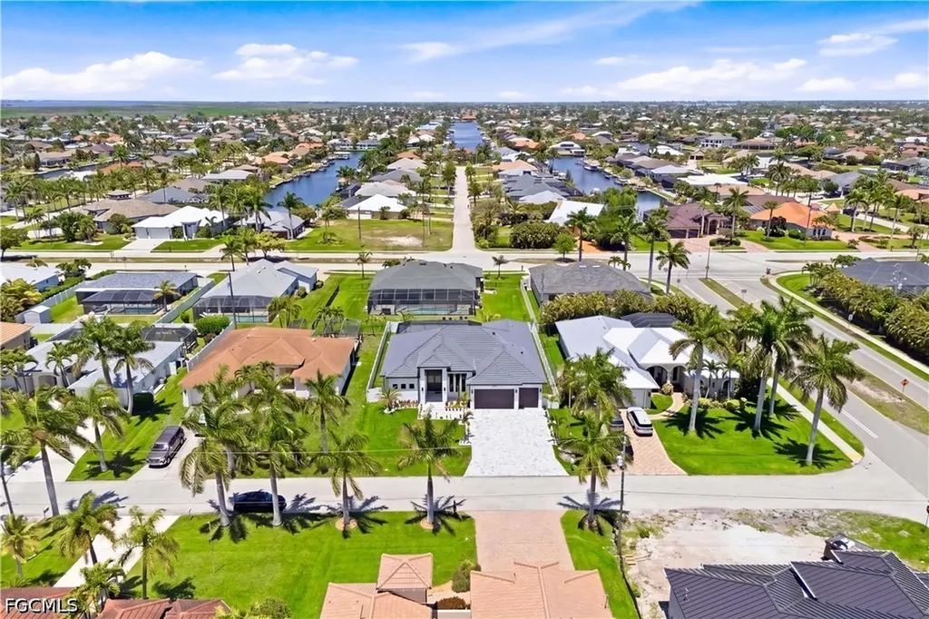 2739 SW 42nd Lane Cape Coral FL 33914