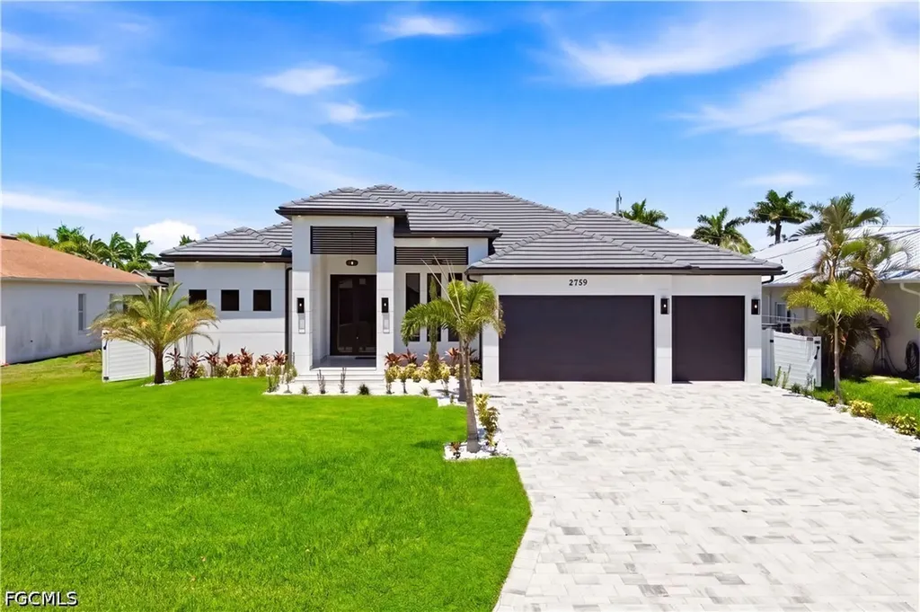 2739 SW 42nd Lane Cape Coral FL 33914