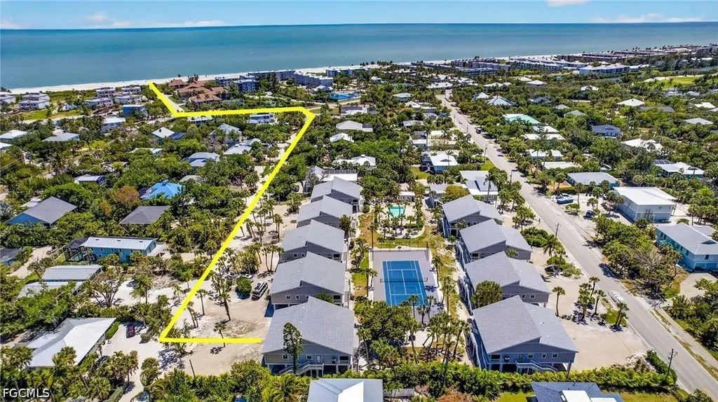 Sanibel FL, 745 Cardium Street