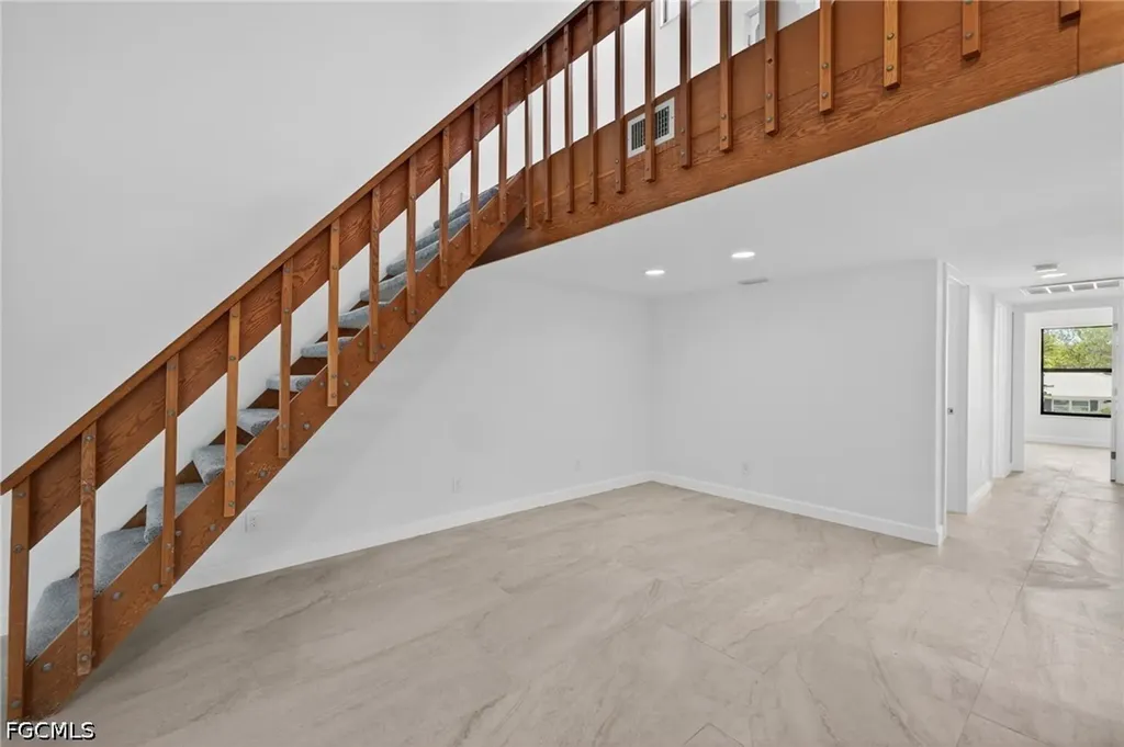 745 Cardium Street Sanibel FL 33957