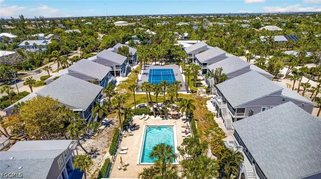 745 Cardium Street Sanibel FL 33957