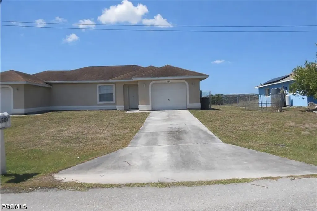 4507 20th Street SW Lehigh Acres FL 33973