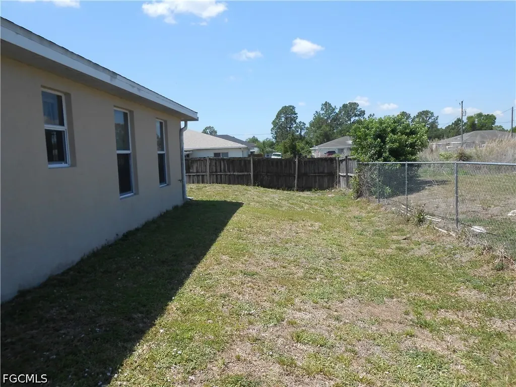 4507 20th Street SW Lehigh Acres FL 33973