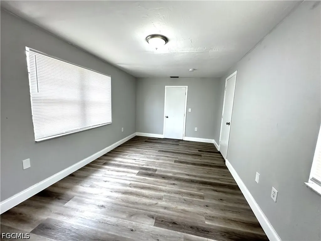 2117 Mitchell Court Fort Myers FL 33916