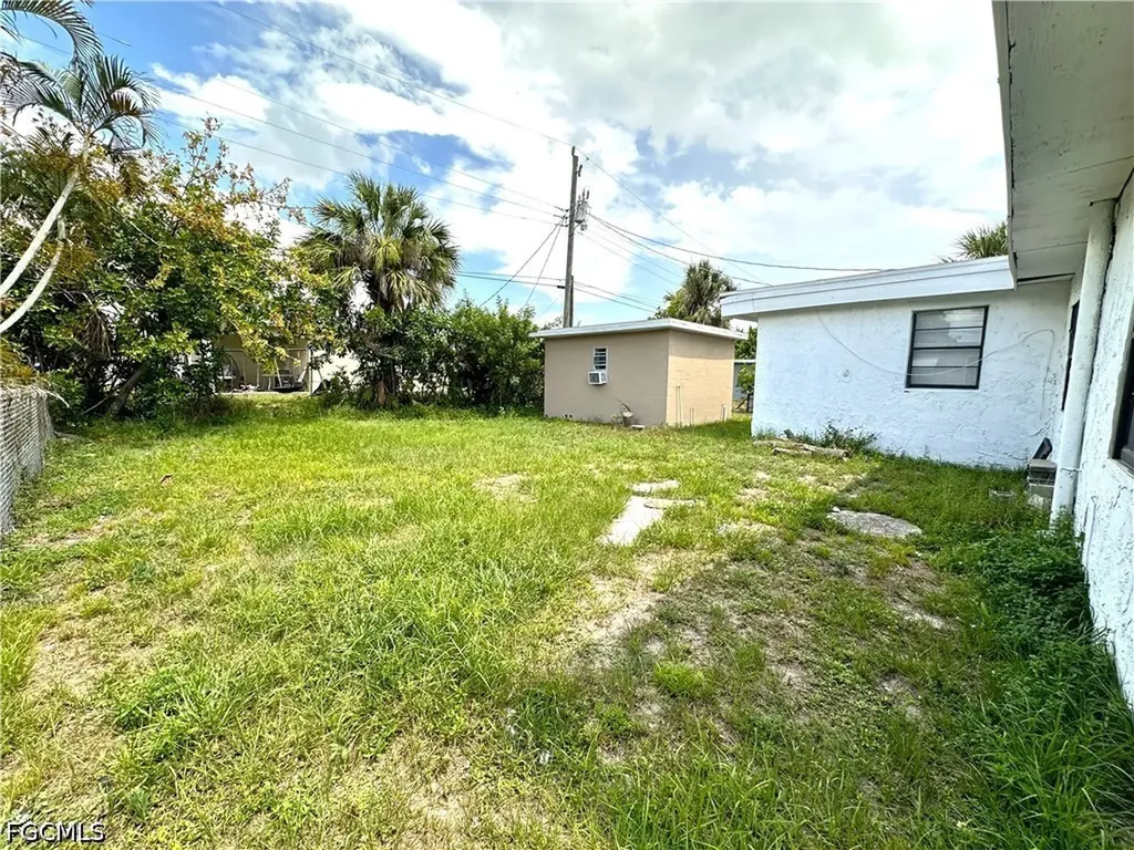 2117 Mitchell Court Fort Myers FL 33916