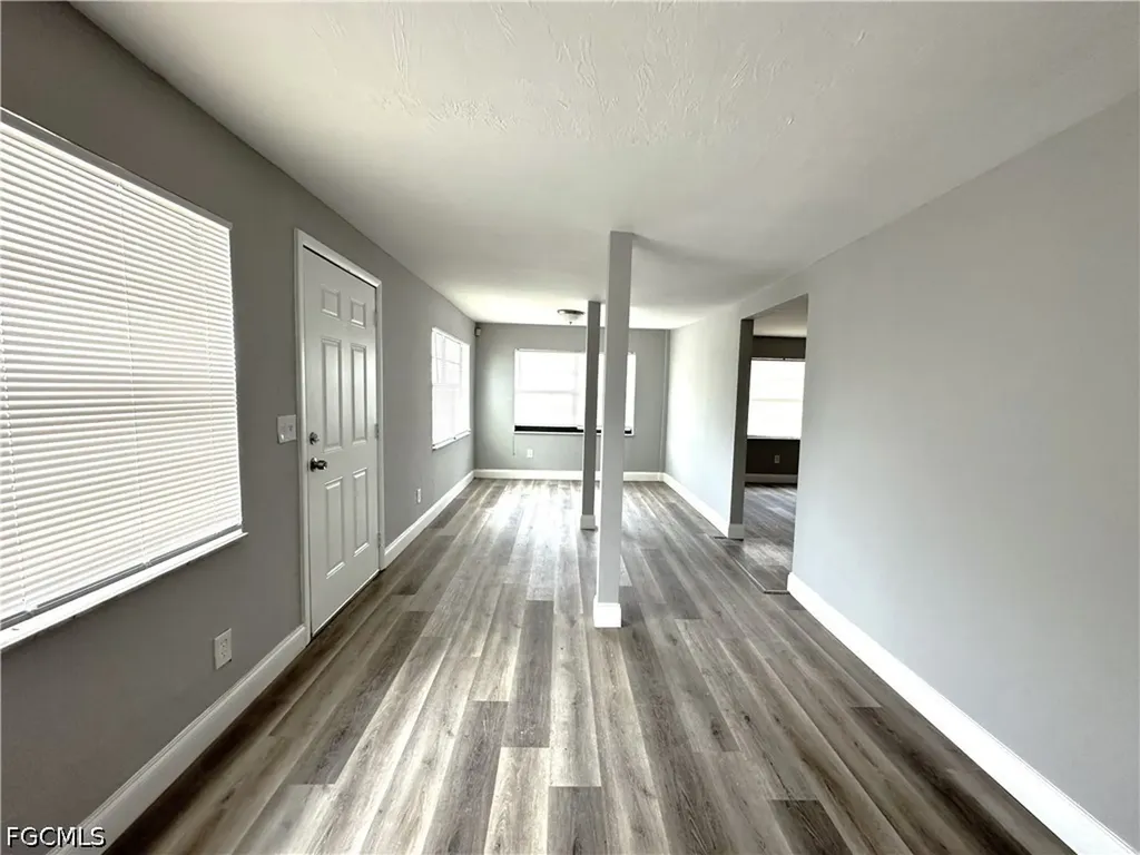 2117 Mitchell Court Fort Myers FL 33916