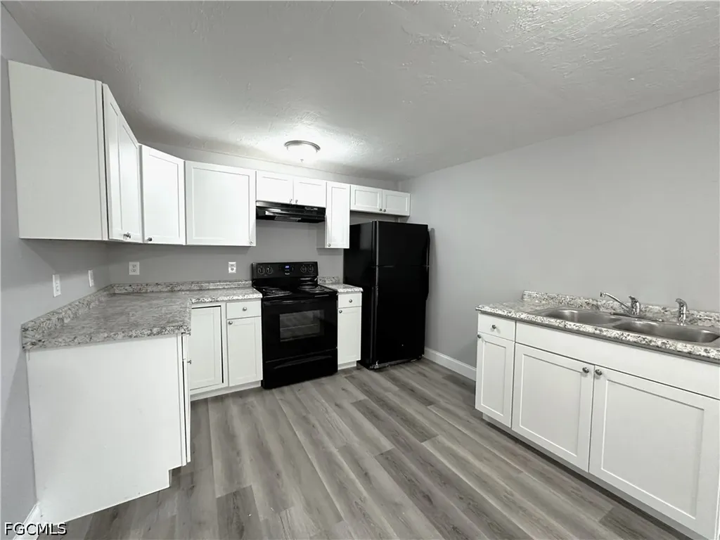 2117 Mitchell Court Fort Myers FL 33916