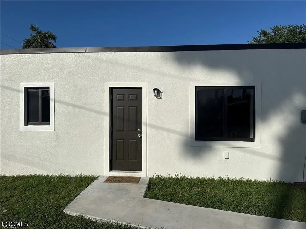4523 Palm Beach Boulevard Fort Myers FL 33905