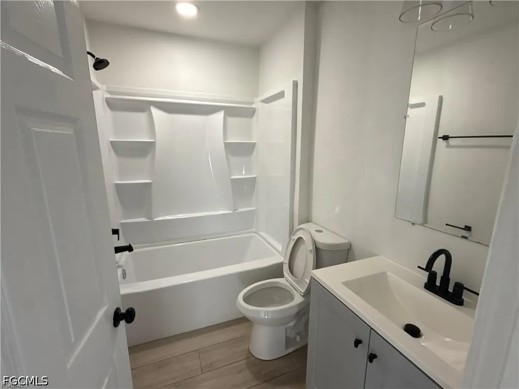 4523 Palm Beach Boulevard Fort Myers FL 33905