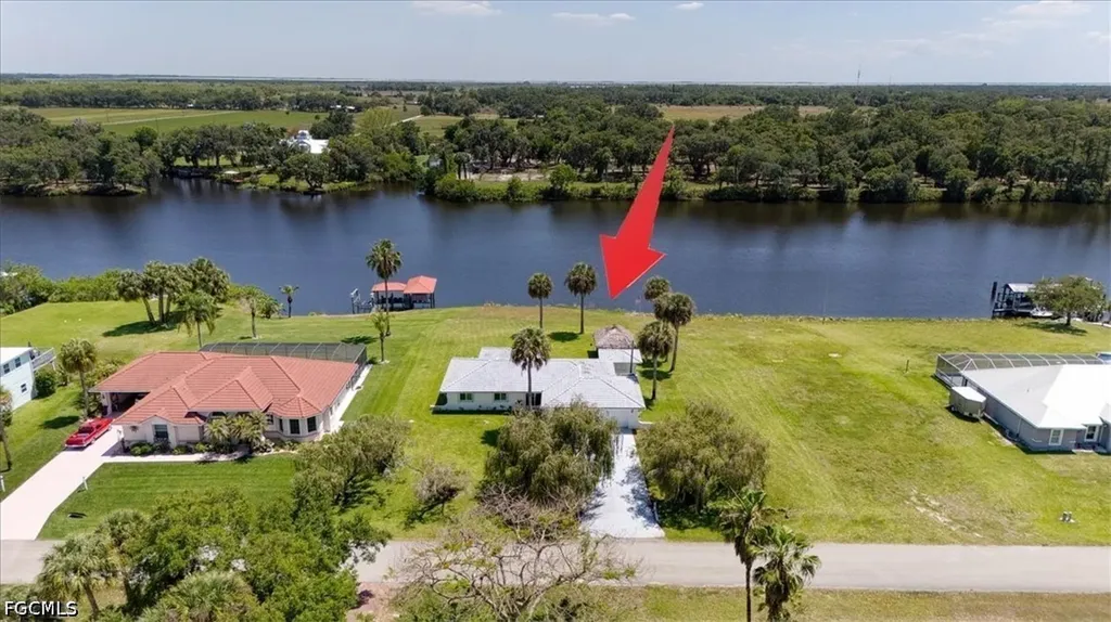 3233 Shell Lane Labelle FL 33935