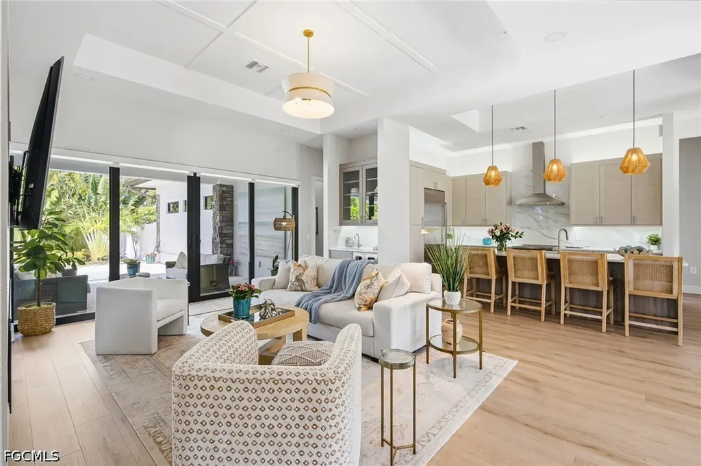 167 Burning Tree Drive Naples FL 34105