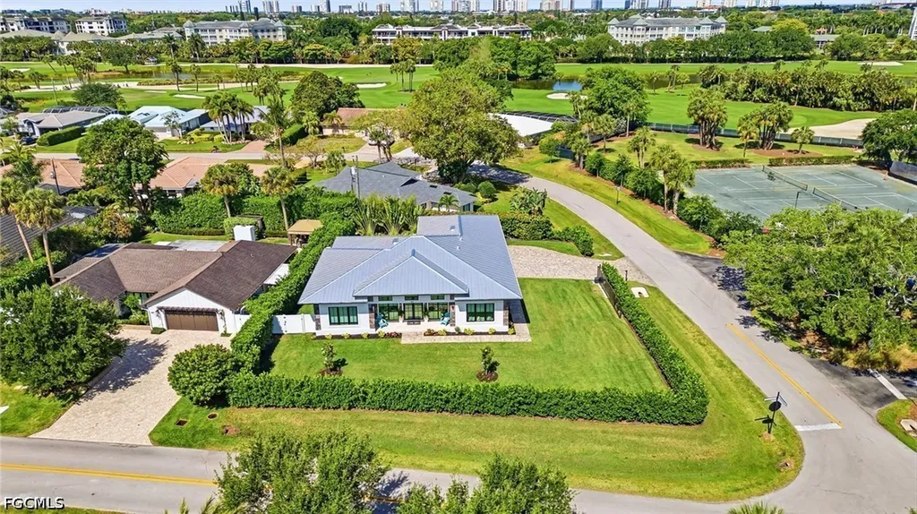 167 Burning Tree Drive Naples FL 34105