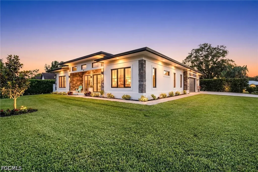 167 Burning Tree Drive Naples FL 34105